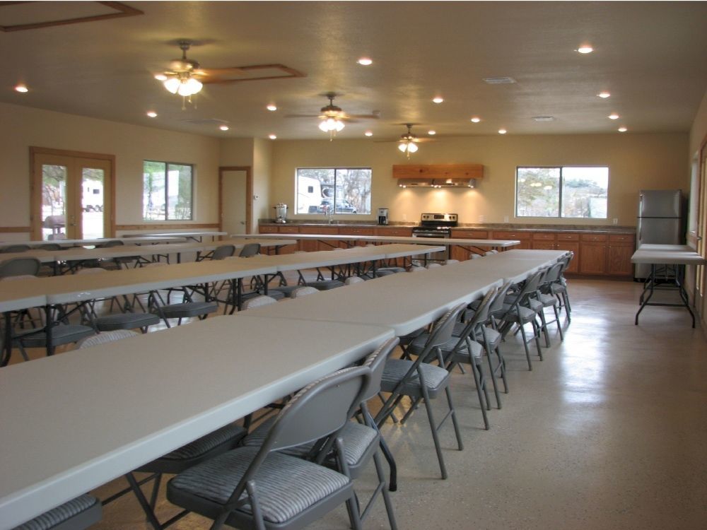 Top Of The Hill Rv Resort & Cabins Waring Bagian luar foto