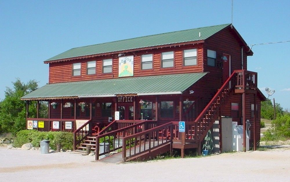 Top Of The Hill Rv Resort & Cabins Waring Bagian luar foto
